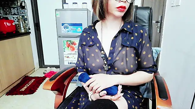 Miu-Le online show from 12.03.25