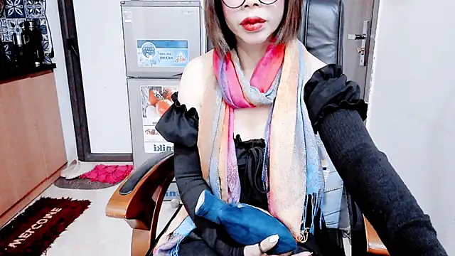 Snapshot of Miu-Le chatting on 01.07.26 Miu-Le online show from 01.07.26