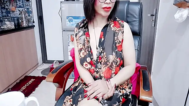 Snapshot of Miu-Le chatting on 03.12.26 Miu-Le online show from 03.12.26