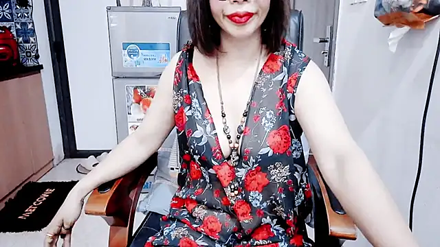 Snapshot of Miu-Le chatting on 03.27.26 Miu-Le online show from 03.27.26