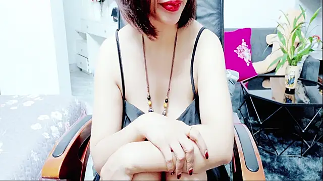 Snapshot of Miu-Le chatting on 06.30.26 Miu-Le online show from 06.30.26