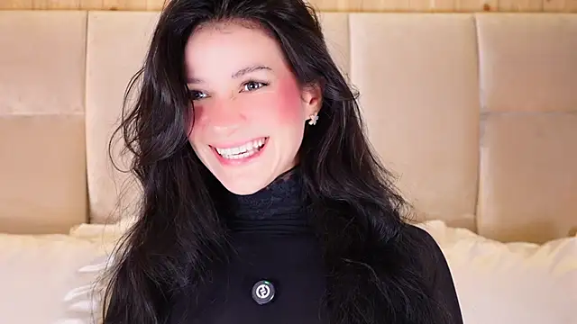 Snapshot of KiraKayleigh1 chatting on 09.29.25 KiraKayleigh1 online show from 09.29.25