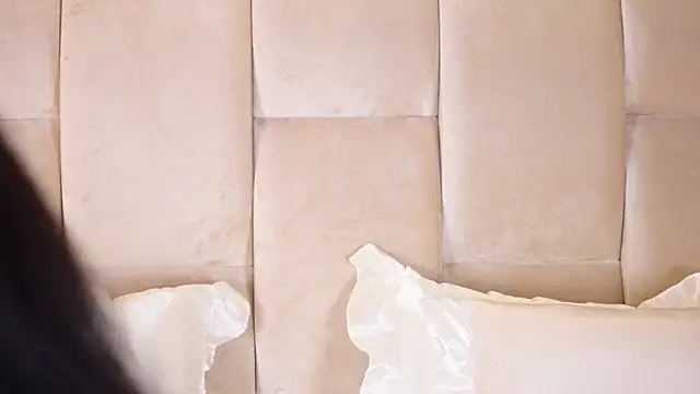 Snapshot of KiraKayleigh1 chatting on 10.05.25 KiraKayleigh1 online show from 10.05.25