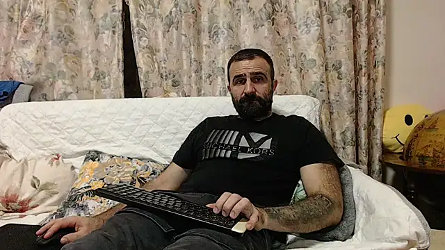 Snapshot of ivat80 chatting on 01.30.25 ivat80 online show from 01.30.25