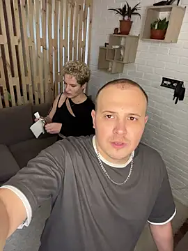 MrMrsRight online show from 10.30.25