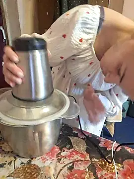  Kitti  online show from 03.20.25