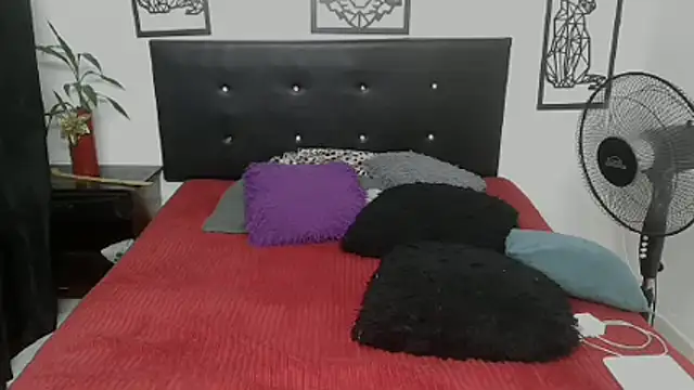 Shanttal0272 online show from 11.29.25