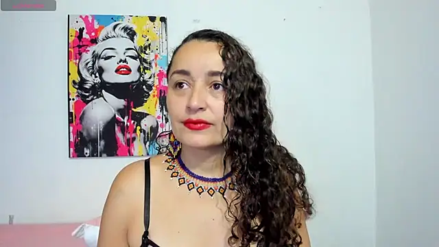  luna  sweet  online show from 03.22.25