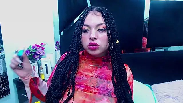 Snapshot of Cocoo_Nuth chatting on 01.05.25 Cocoo Nuth online show from 01.05.25