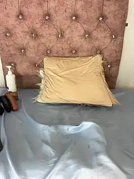 Snapshot of LUISA_SEXY_ chatting on 02.27.26 LUISA SEXY online show from 02.27.26