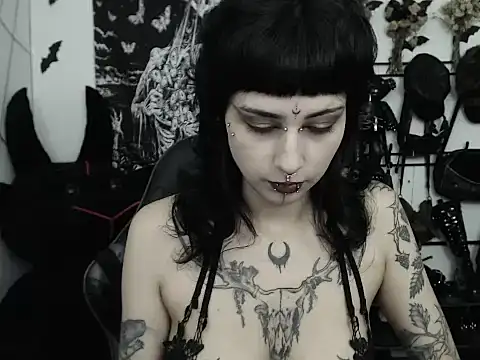 Snapshot of n0sferatus__ chatting on 05.21.26 n0sferatus online show from 05.21.26