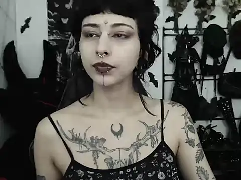 Snapshot of n0sferatus__ chatting on 05.23.26 n0sferatus online show from 05.23.26