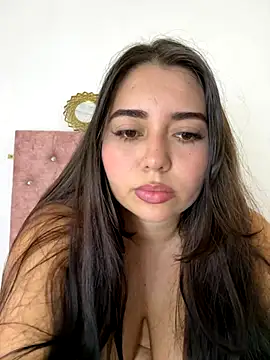 Snapshot of Tara__Sexy chatting on 09.13.25 Tara Sexy online show from 09.13.25