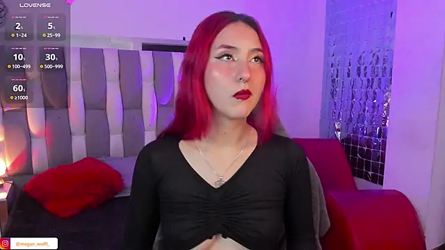 Snapshot of Megan_wolf1_ chatting on 01.09.25 Megan wolf1  online show from 01.09.25