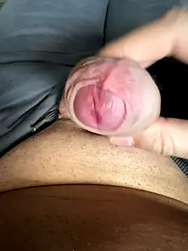 Snapshot of rambetto21 chatting on 10.25.25 rambetto21 online show from 10.25.25