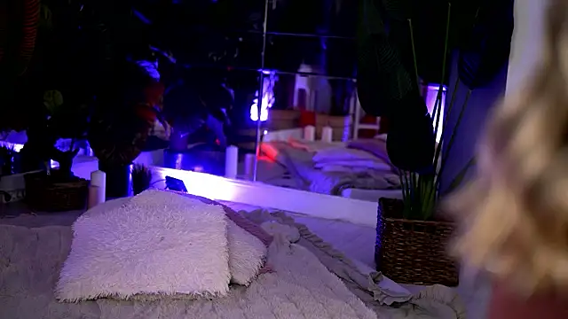 KellyMathews online show from 02.19.26