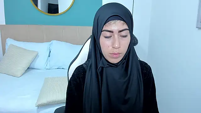 chaymae nah  online show from 01.09.25