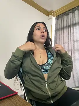 Snapshot of bella-black chatting on 02.02.26 bella-black online show from 02.02.26