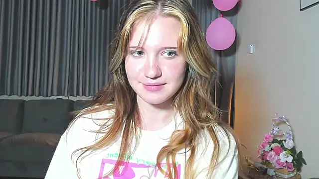 Snapshot of HanahCute chatting on 03.06.25 HanahCute online show from 03.06.25