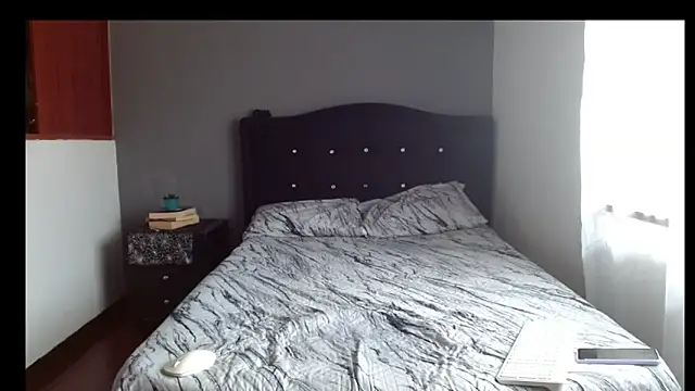 Emilia 1995 online show from 02.24.26