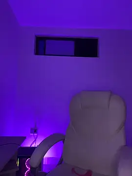 nyna 1 online show from 04.18.26