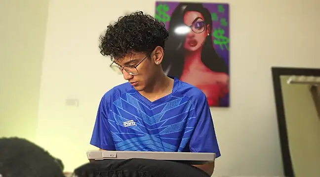 harrytwink18 online show from 12.12.24