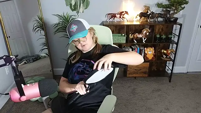 Snapshot of rodeobrii chatting on 11.04.25 rodeobrii online show from 11.04.25