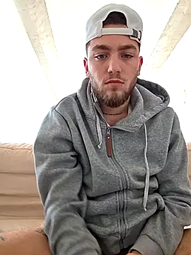 Snapshot of incr18 chatting on 03.16.26 incr18 online show from 03.16.26