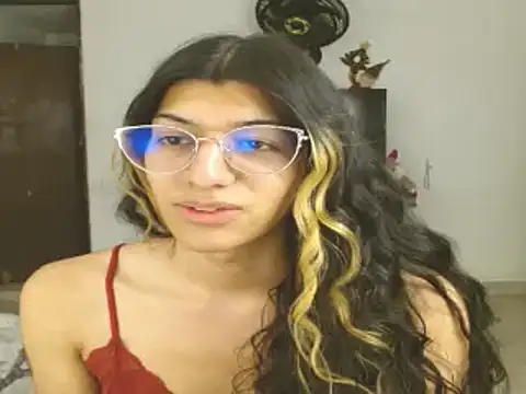 Snapshot of engielphoenis14 chatting on 12.20.24 engielphoenis14 online show from 12.20.24