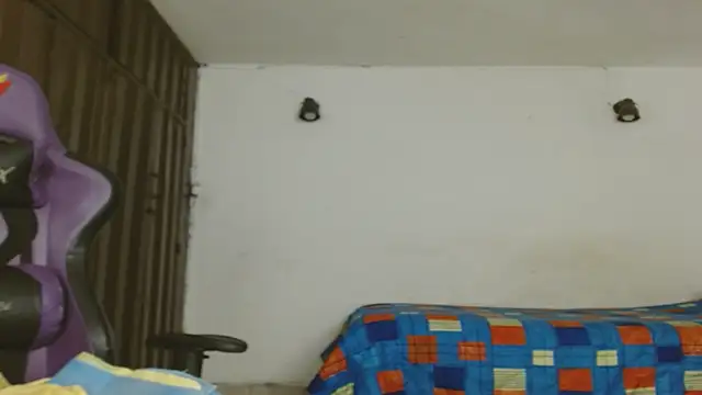 Snapshot of engielphoenis14 chatting on 10.22.25 engielphoenis14 online show from 10.22.25