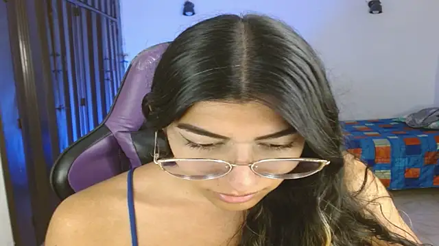 Snapshot of engielphoenis14 chatting on 11.07.25 engielphoenis14 online show from 11.07.25