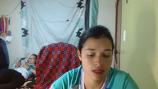 Snapshot of clayre_and_jill chatting on 01.06.26 clayre and jill online show from 01.06.26