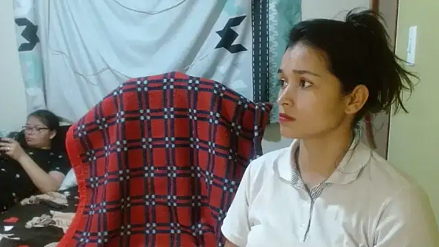 Snapshot of clayre_and_jill chatting on 01.08.26 clayre and jill online show from 01.08.26