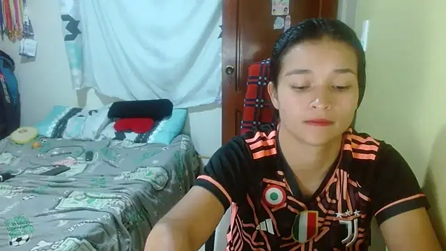 Snapshot of clayre_and_jill chatting on 01.17.26 clayre and jill online show from 01.17.26