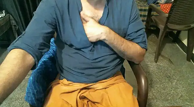 Snapshot of indianbull2023 chatting on 01.15.25 indianbull2023 online show from 01.15.25