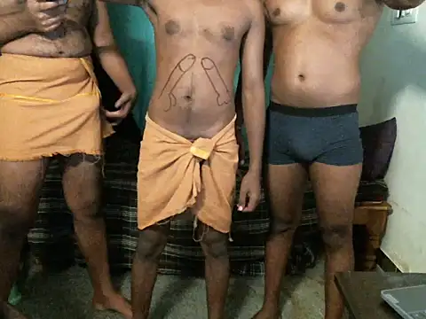 Snapshot of indianbull2023 chatting on 09.19.25 indianbull2023 online show from 09.19.25