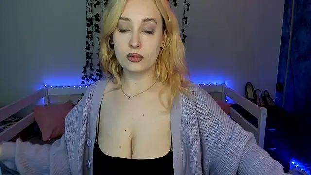 Emily Gin online show from 11.12.25