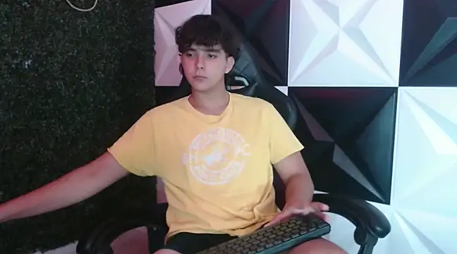 Dani cumboy online show from 02.06.25