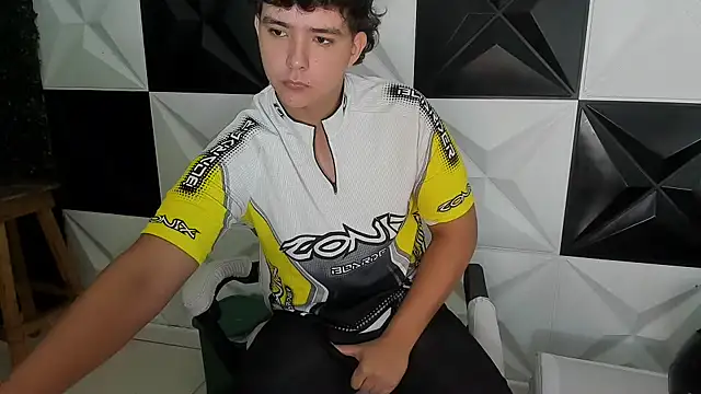 Dani cumboy online show from 12.01.25