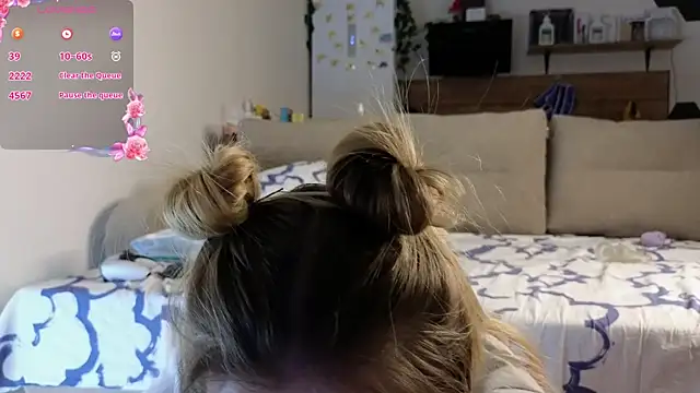 Girl alone home online show from 02.28.25