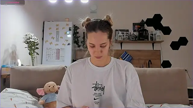 Girl alone home online show from 10.29.25