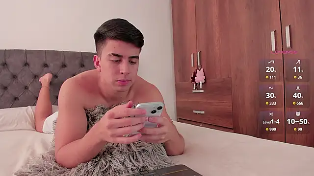 Snapshot of jordanmuskk chatting on 11.05.25 jordanmuskk online show from 11.05.25