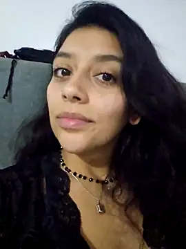 Snapshot of BrittanyDiaz chatting on 10.29.25 BrittanyDiaz online show from 10.29.25