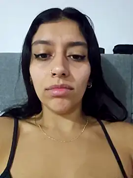 Snapshot of BrittanyDiaz chatting on 11.10.25 BrittanyDiaz online show from 11.10.25