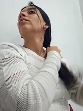 Snapshot of BrittanyDiaz chatting on 11.14.25 BrittanyDiaz online show from 11.14.25