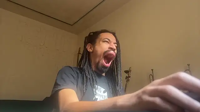 hotcamboy420 online show from 11.01.25