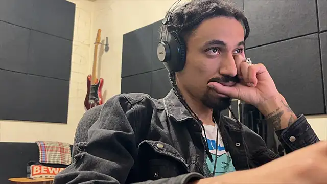 hotcamboy420 online show from 11.13.25