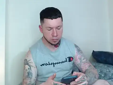 Snapshot of Adam_tatto chatting on 02.02.25 Adam tatto online show from 02.02.25