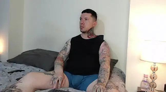 Snapshot of Adam_tatto chatting on 02.18.25 Adam tatto online show from 02.18.25