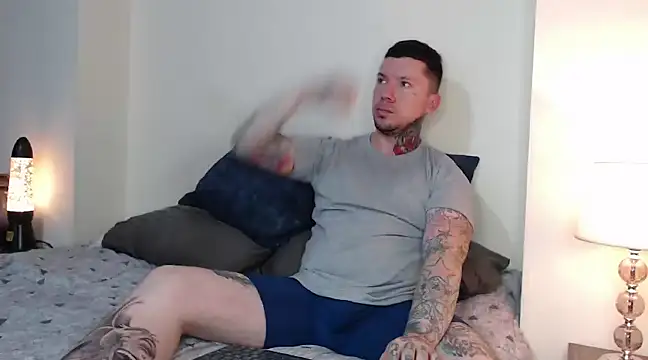 Snapshot of Adam_tatto chatting on 02.21.25 Adam tatto online show from 02.21.25